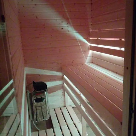 Apartment Gorski Z Basenem Raba Wyzna